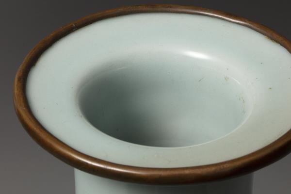 龍泉窯 青瓷紙槌瓶