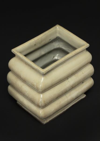 官窯 青瓷三登方壺