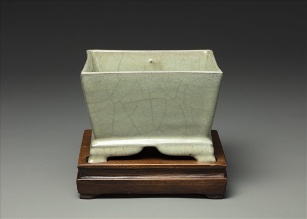 官窯 青瓷方爐