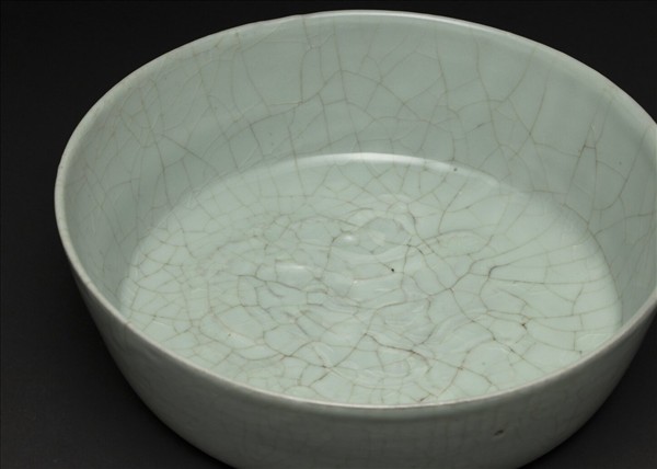 官窯 青瓷印花龍紋洗