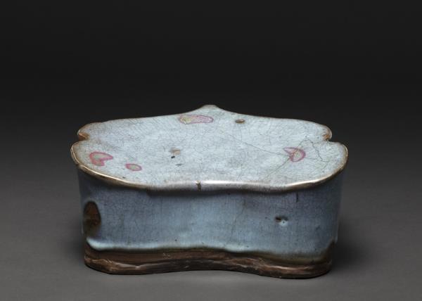 鈞窯 天青釉紫斑如意枕