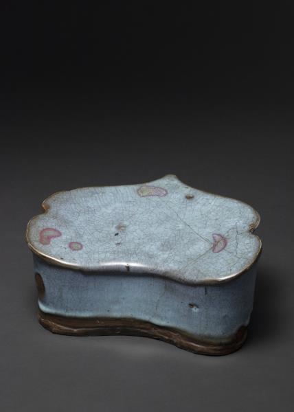 鈞窯 天青釉紫斑如意枕