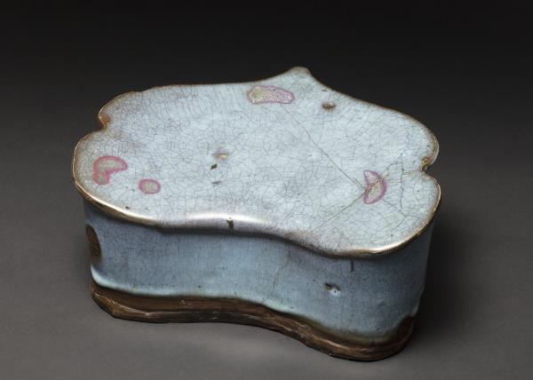 鈞窯 天青釉紫斑如意枕