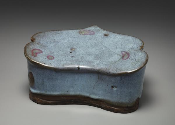 鈞窯 天青釉紫斑如意枕