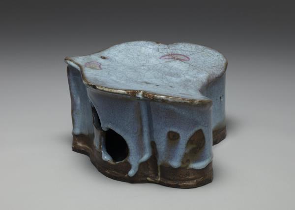 鈞窯 天青釉紫斑如意枕