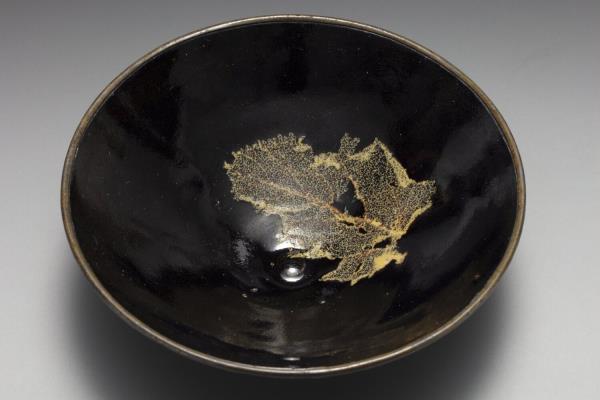 吉州窯 黑釉木葉紋茶盞