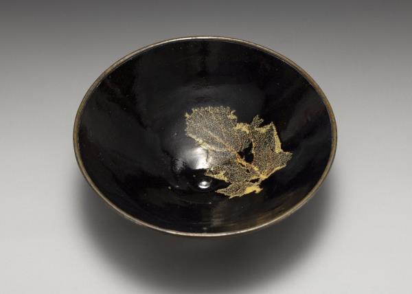 吉州窯 黑釉木葉紋茶盞