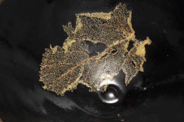 吉州窯 黑釉木葉紋茶盞