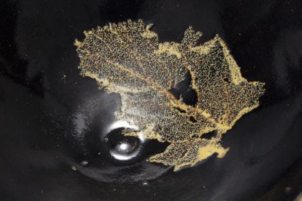 吉州窯 黑釉木葉紋茶盞