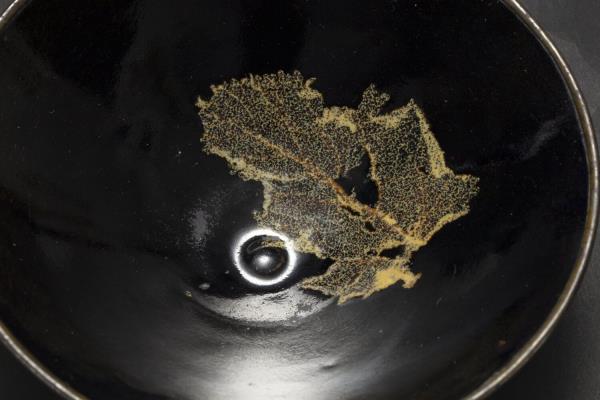吉州窯 黑釉木葉紋茶盞
