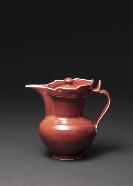 寶石紅釉僧帽壺