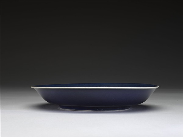 霽青釉盤
