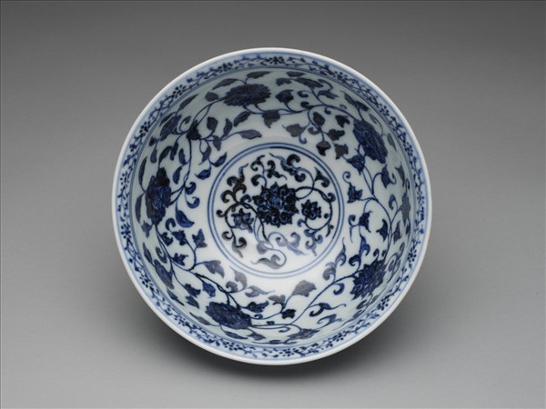 青花四季花卉紋碗