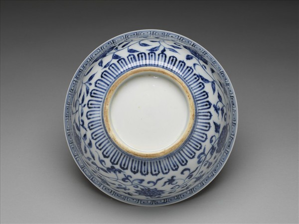 青花四季花卉紋碗