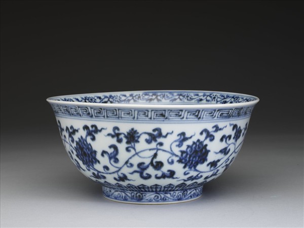 青花四季花卉紋碗