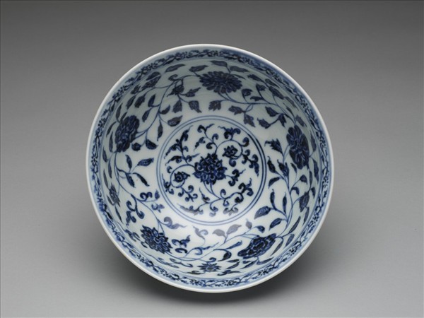 青花四季花卉紋碗
