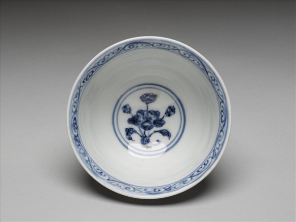青花番蓮紋碗