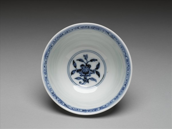 青花靈芝紋碗
