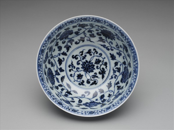 青花四季花卉紋碗
