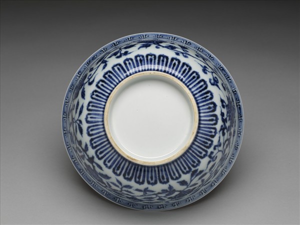 青花四季花卉紋碗