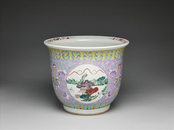 粉彩粉紅地開光山水花盆