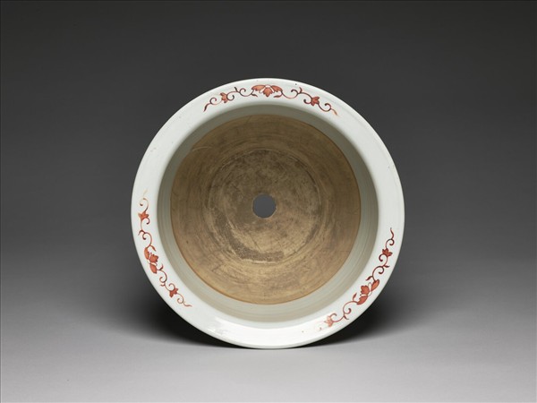 粉彩粉紅地開光山水花盆