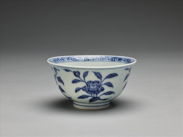 青花四季花卉紋碗