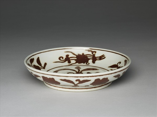 紫金釉折枝梔子花果紋盤