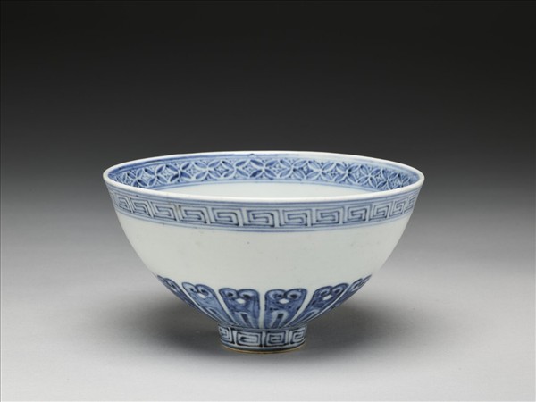 青花幾何花卉紋蓮子碗