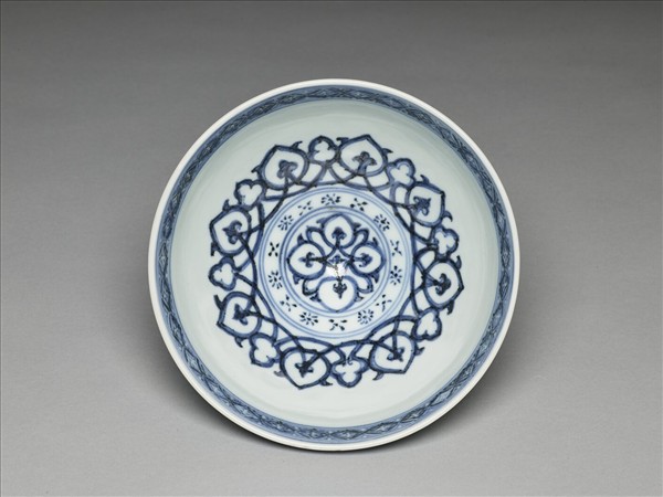 青花幾何花卉紋蓮子碗