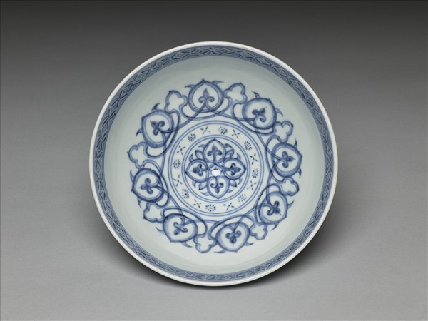 青花幾何花卉紋蓮子碗