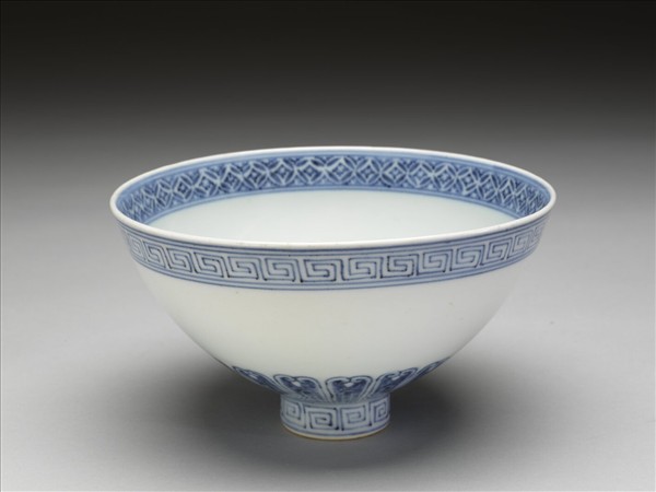 青花幾何花卉紋蓮子碗
