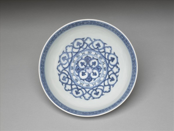 青花幾何花卉紋蓮子碗