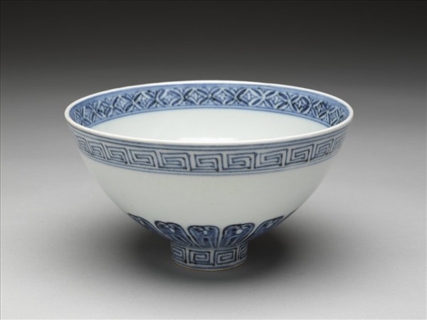青花幾何花卉紋蓮子碗