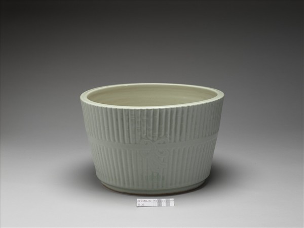 青瓷竹節紋花盆