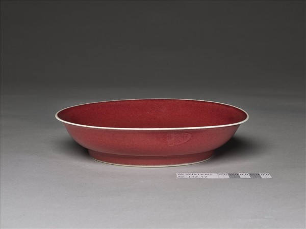 霽紅釉盤