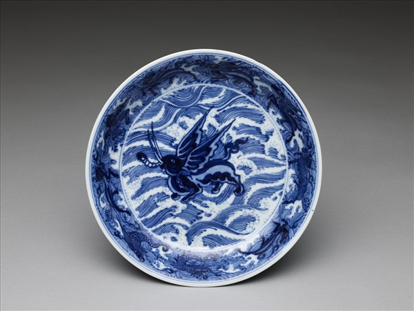 青花海獸紋盤