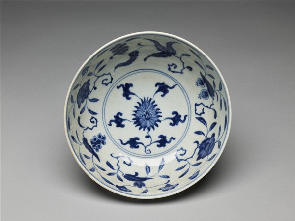 青花花果紋碗