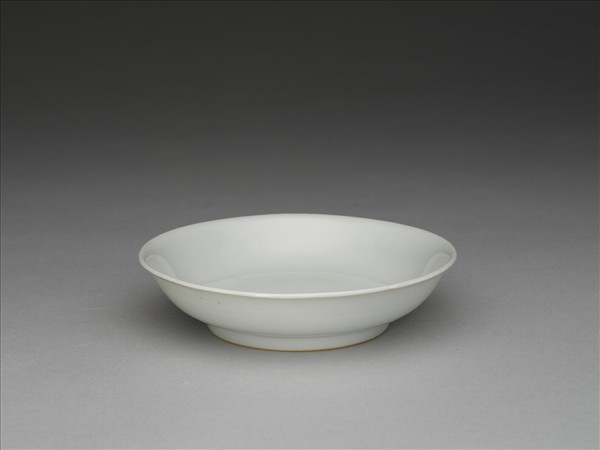 白釉碟