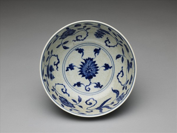 青花花果紋碗