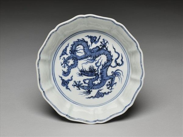 青花雲龍紋花式洗