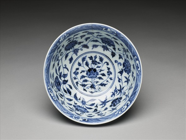 青花四季花卉紋碗