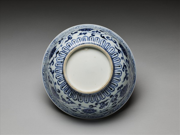 青花四季花卉紋碗