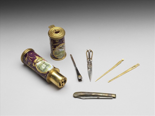 銅胎畫琺瑯西洋人物修妝匣