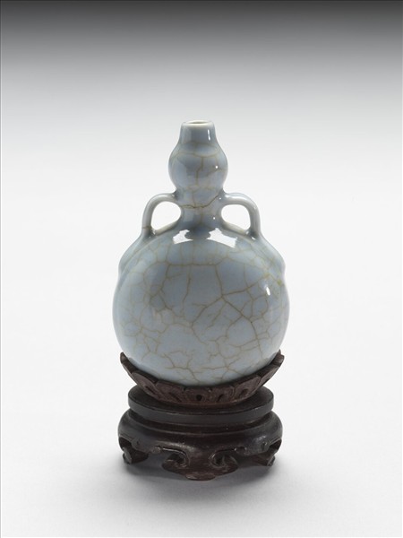 青瓷雙耳葫蘆瓶