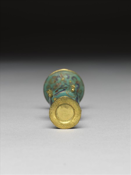 掐絲琺瑯獸面紋觚