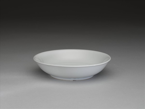 白釉碟