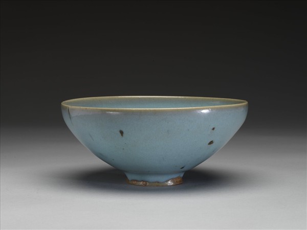 銅胎畫琺瑯西番花蓋盤- 故宮