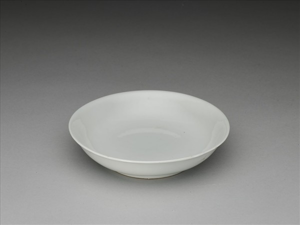 白釉碟