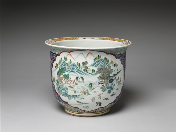 粉彩福壽蟠桃紋花盆